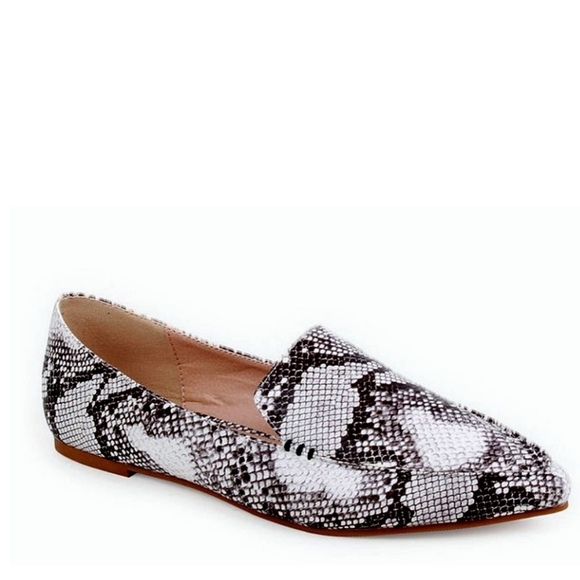 Snakeskin Flats - Picture 3 of 3